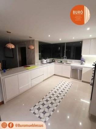 Cocina en U 0.3.jpg